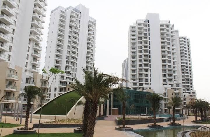 4 BHK + Servant Room Apartment For Sale in M3M Merlin