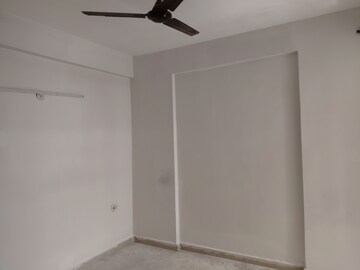 Room in 3 BHK Apartment at Adore Happy Homes, Sector 86 – for Sale