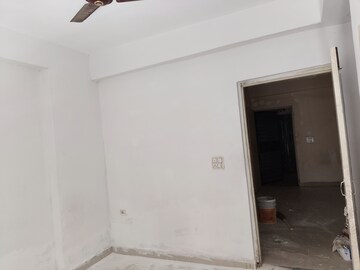 Room in 3 BHK Apartment at Adore Happy Homes, Sector 86 – for Sale