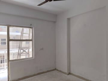 Room in 3 BHK Apartment at Adore Happy Homes, Sector 86 – for Sale