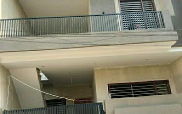 5 BHK Independent House For Sale in Model Town