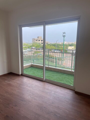 Room in 2 BHK Apartment at Shapoorji Pallonji Joyville Gurgaon, Sector 102 – for Rent