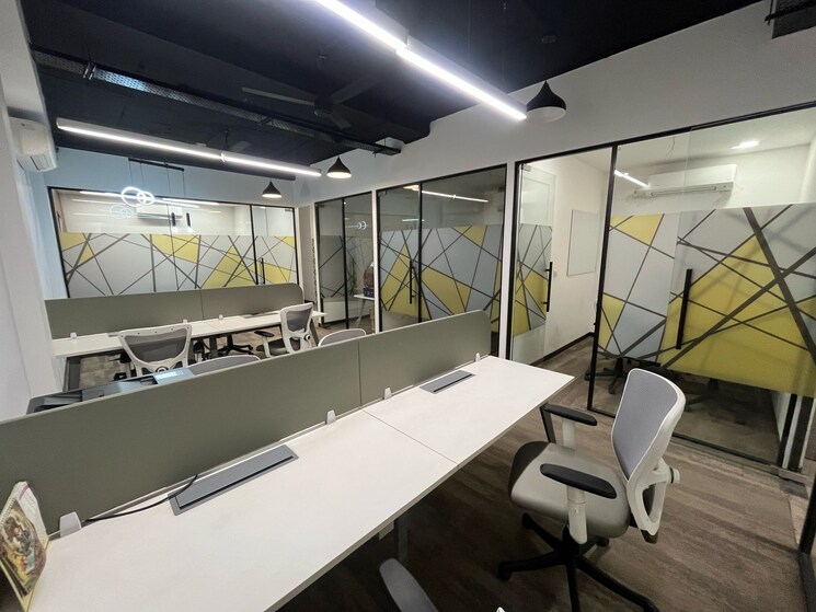 Team Area, bestfield Commercial Office Space 1700 Sq.Ft. In Netaji Subhash Place Delhi 8638036