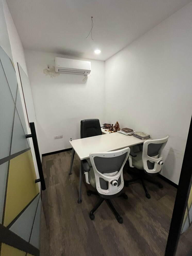 Team Area, bestfield Commercial Office Space 1700 Sq.Ft. In Netaji Subhash Place Delhi 8638036