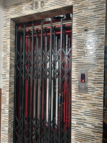 Lift in 2 BHK Apartment at Sodepur – for Sale