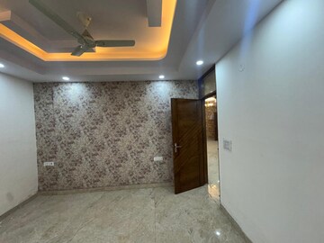 2 BHK Builder Floor For Sale in Sector 73