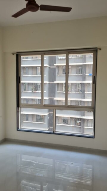 Room in 2.5 BHK Apartment at Builtron Ambaji Apartment, Mulund West – for Rent