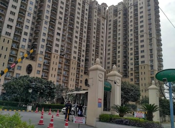 3 BHK Apartment For Sale in DLF Hamilton Court, Sector 27