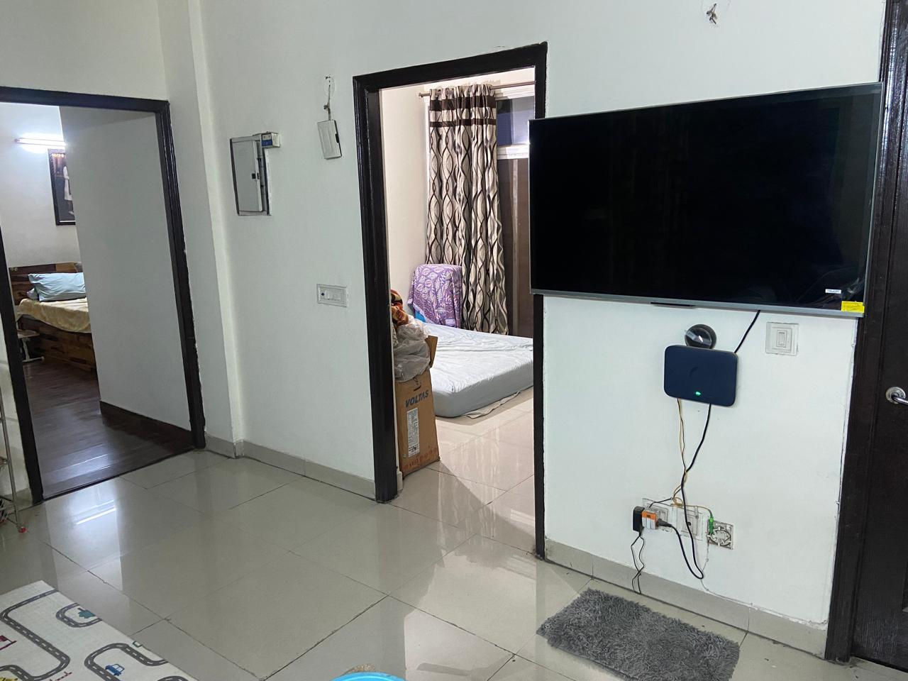 2 BHK Apartment For Sale in Paramount Symphony