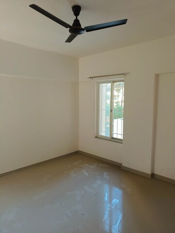 Room in 2 BHK Apartment at Cleveland Park, Mohammadwadi – for Rent