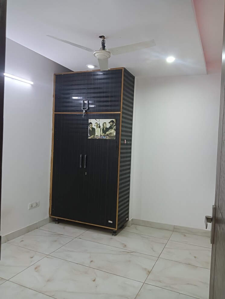 Room, govindpuri 3 Bedroom 1000 Sq.Ft. Builder Floor In Govindpuri Delhi 8638174