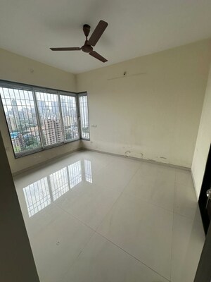Room in 3 BHK Apartment at Ashwamedh Ashwa Platinum, Mulund West – for Sale
