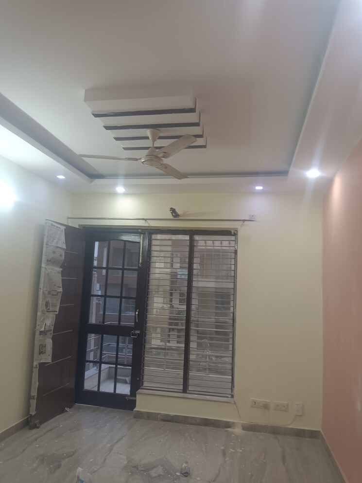 Room, sector 9 3 Bedroom 1850 Sq.Ft. Builder Floor In Sector 9 Gurgaon 8638245
