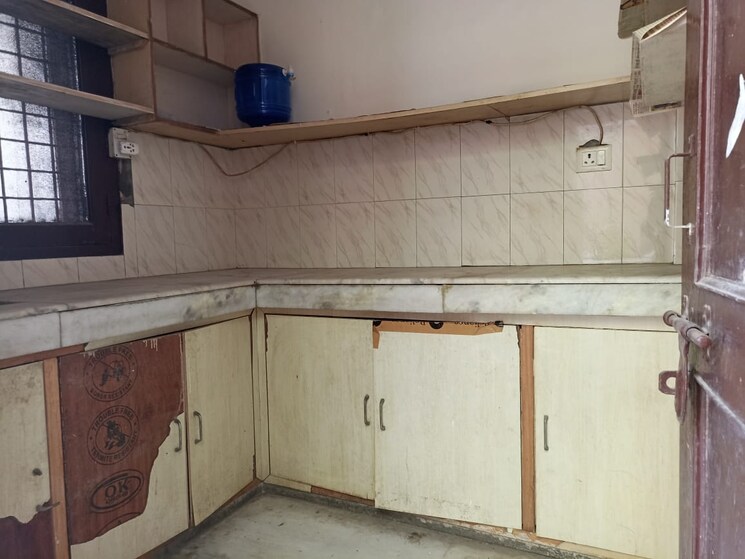 Kitchen, sector 31 2 Bedroom 1200 Sq.Ft. Villa In Sector 31 Noida 8638246