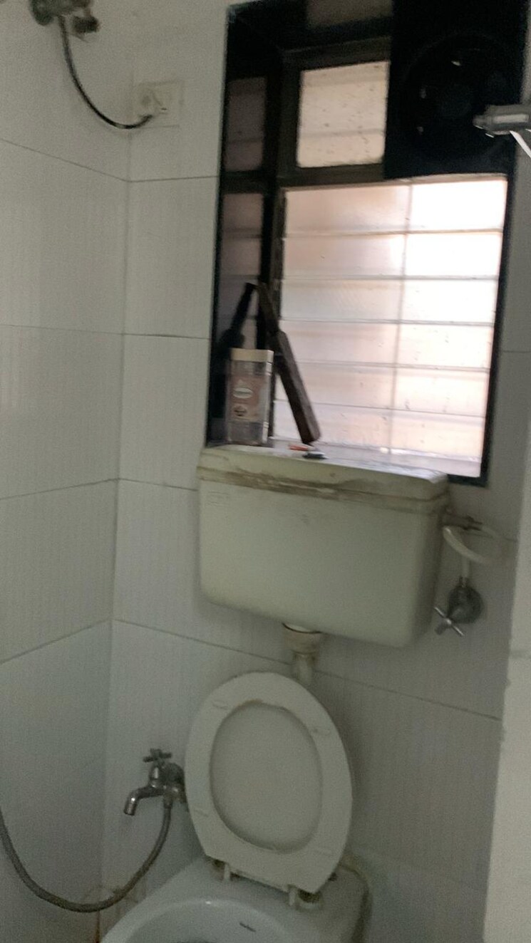 Bathroom, sierra-towers 1.5 Bedroom 650 Sq.Ft. Apartment In Kandivali East Mumbai 8638258