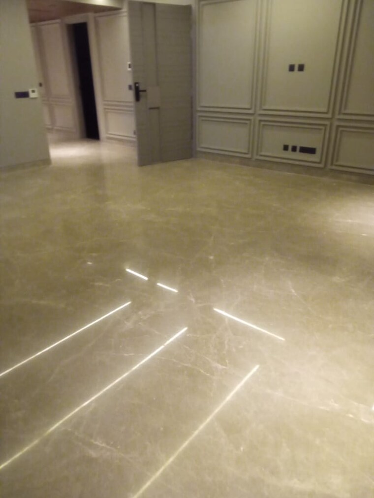 Room, bptp-district-3 3 Bedroom 250 Sq.Yd. Builder Floor In Sector 85 Faridabad 8638415