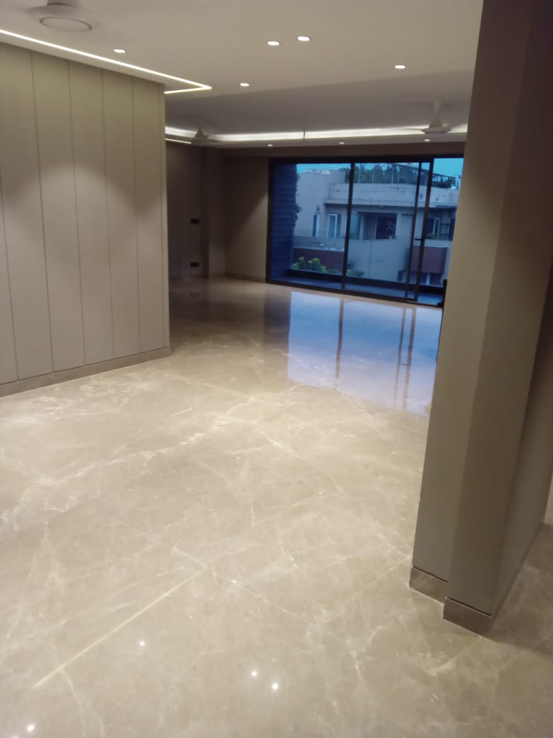 3 BHK + Pooja Room,Study Room,Extra Room Builder Floor For Sale in BPTP District 3