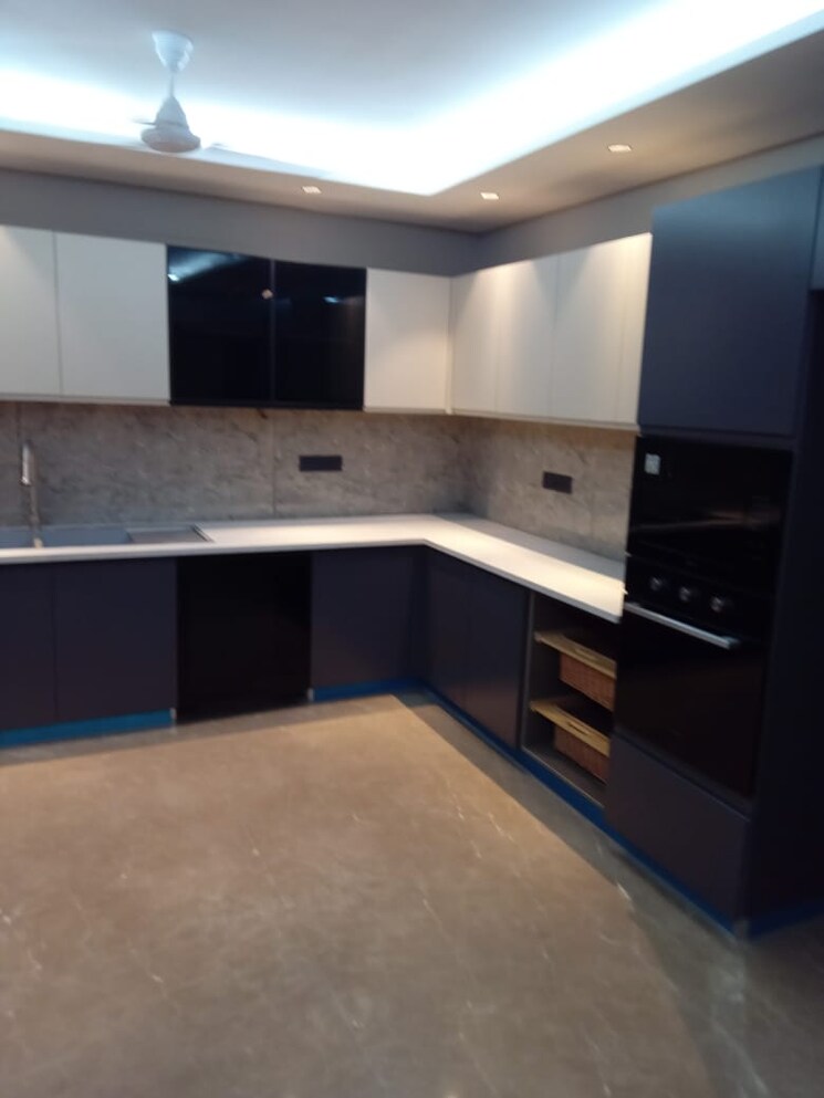 Kitchen, bptp-district-3 3 Bedroom 250 Sq.Yd. Builder Floor In Sector 85 Faridabad 8638415