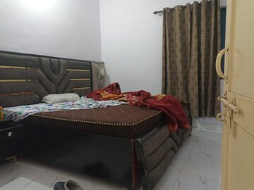 Bedroom in 2 BHK Apartment at Sector 37 – for Rent