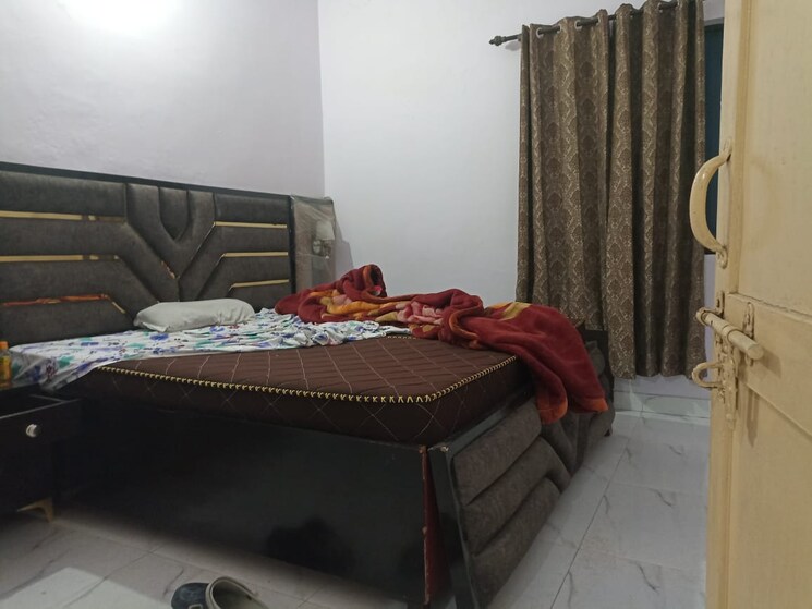 Bedroom, sector 37 2 Bedroom 1800 Sq.Ft. Apartment In Sector 37 Noida 8638447