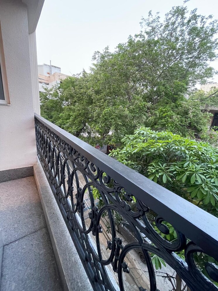 Balcony, sector 56 1 Bedroom 750 Sq.Ft. Builder Floor In Sector 56 Gurgaon 8638490