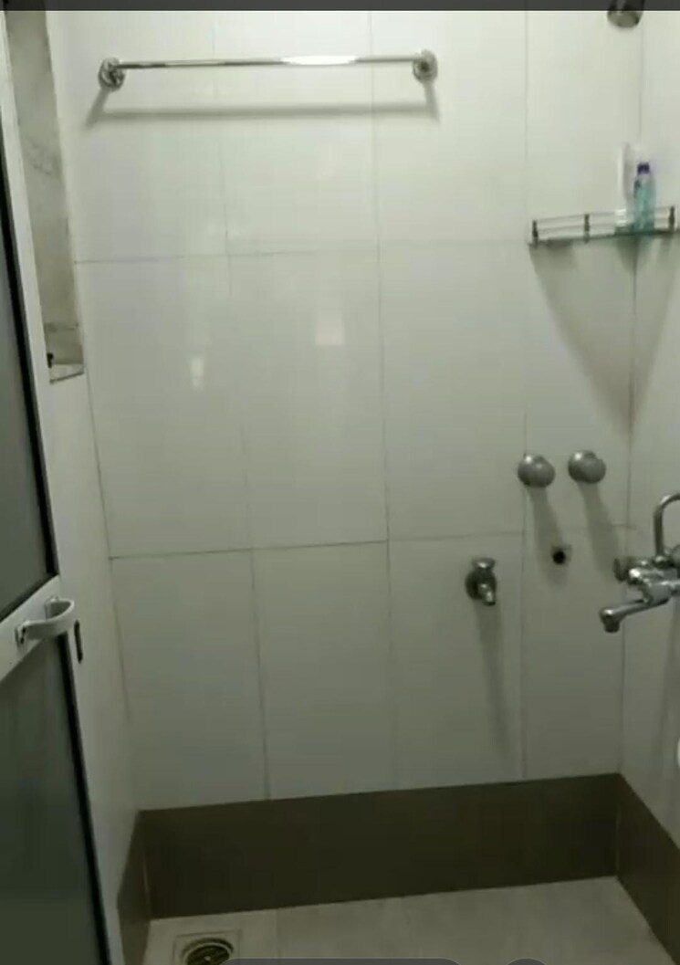 Bathroom, umiya-nagar-chs 1 Bedroom 450 Sq.Ft. Apartment In Goregaon East Mumbai 8638495