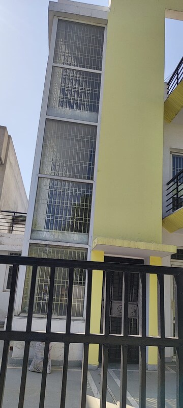 Balcony in 3 BHK Villa at BPTP Park Central, Sector 85 – for Sale