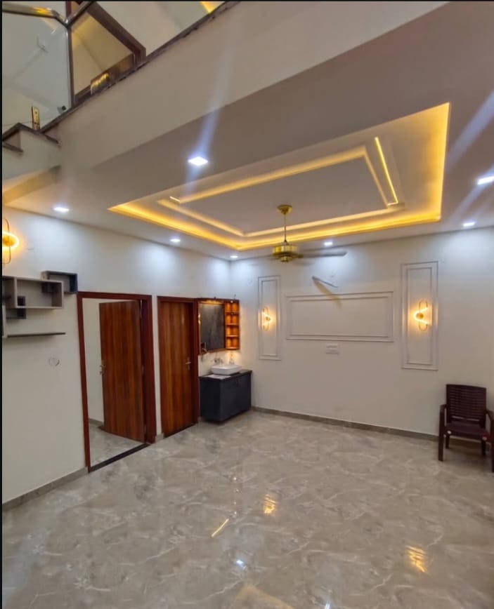 3 BHK + Pooja Room,Servant Room Builder Floor For Sale in Bulder Floor 