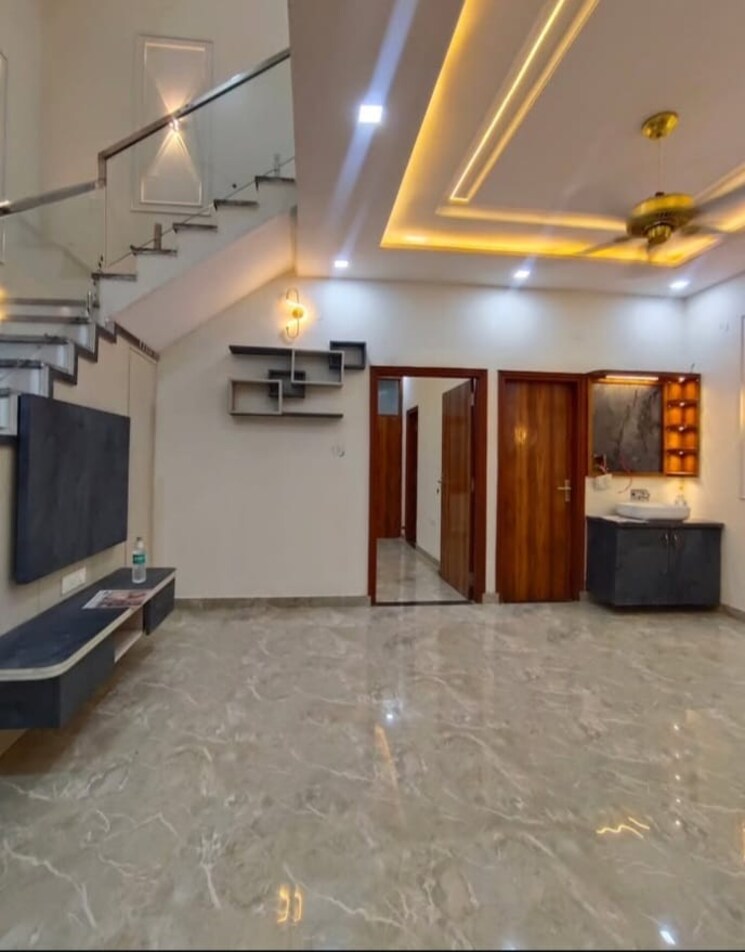 Living Room, sector 28 3 Bedroom 1800 Sq.Ft. Builder Floor In Sector 28 Faridabad 8638536