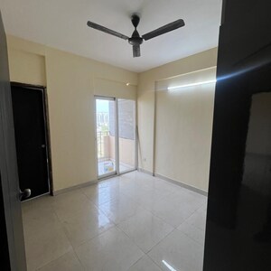 Room in 2 BHK Apartment at Signature Global Orchard Avenue, Sector 93 – for Sale
