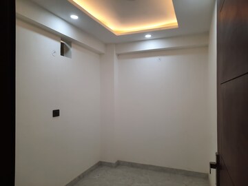 Room in 2 BHK Apartment at Sector 107 – for Sale