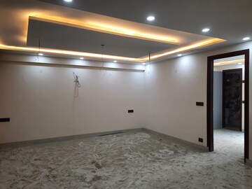 Room in 2 BHK Apartment at Sector 107 – for Sale
