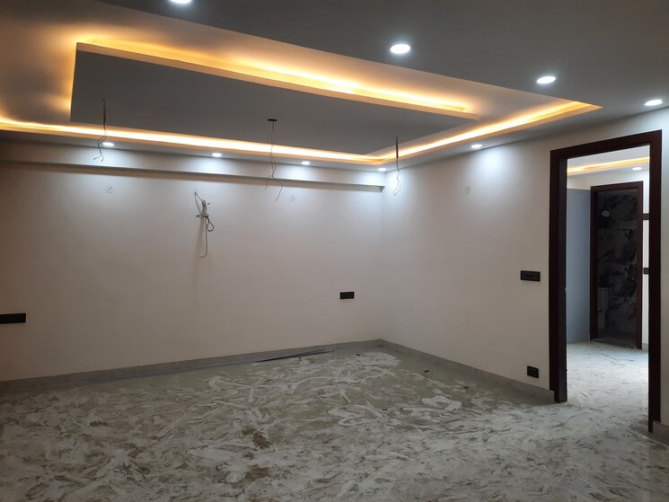 Room, sector 107 2 Bedroom 1055 Sq.Ft. Apartment In Sector 107 Noida 8638565