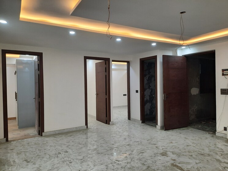 Room, sector 107 2 Bedroom 1055 Sq.Ft. Apartment In Sector 107 Noida 8638565