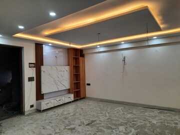 Room in 2 BHK Apartment at Sector 107 – for Sale