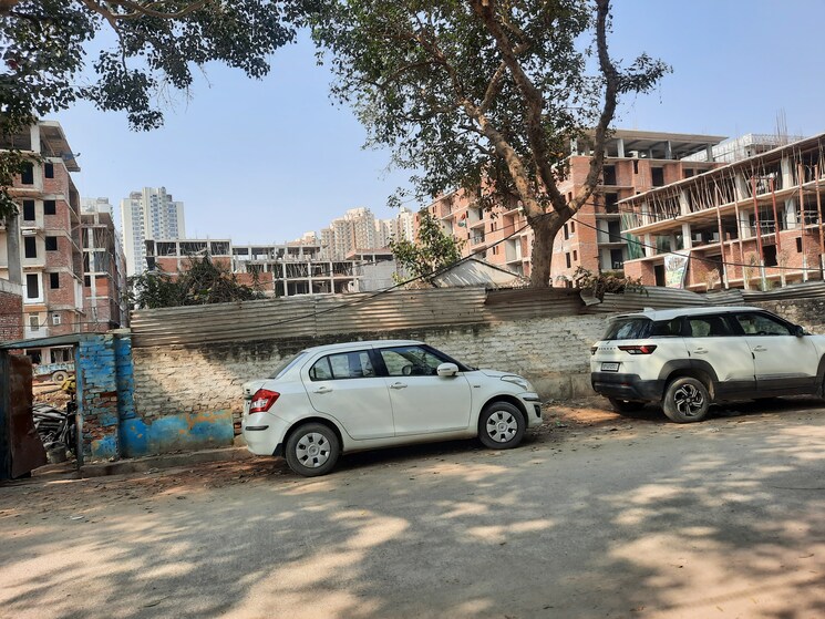  Parking, sector 107 2 Bedroom 1055 Sq.Ft. Apartment In Sector 107 Noida 8638565