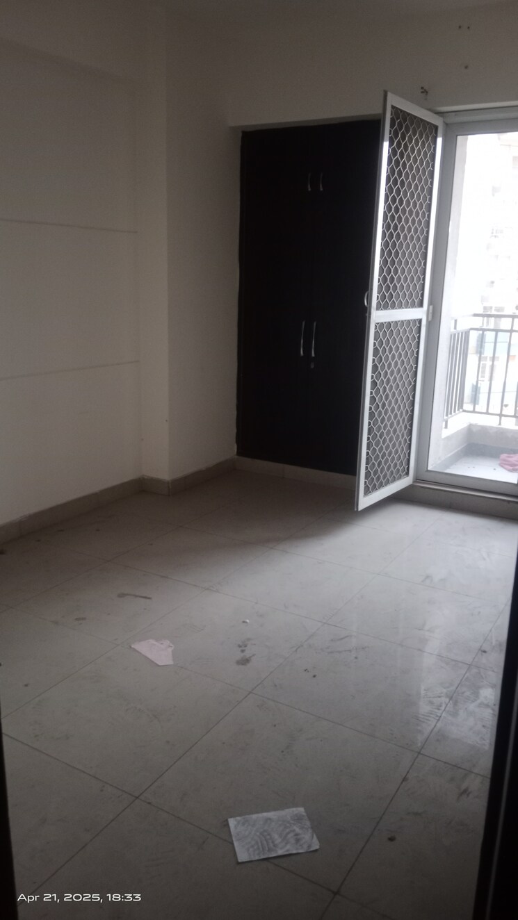 Room, gaur-city-2-16th-avenue 2 Bedroom 624 Sq.Ft. Apartment In Sector 16c Greater Noida Greater Noida 8638656