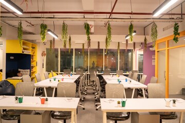  Office Space For Rent in Lotus Link Square Andheri West, Andheri West