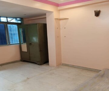 Room in 1 BHK Apartment at Matunga West – for Rent