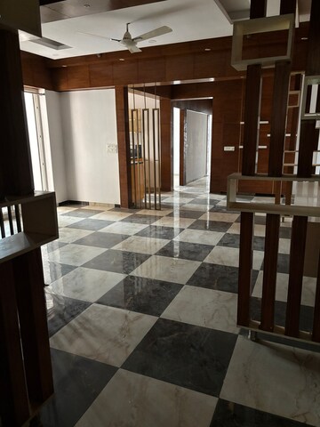 Bedroom in 3.5 BHK Apartment at Nirala Estate, Tech Zone 4 Greater Noida – for Sale