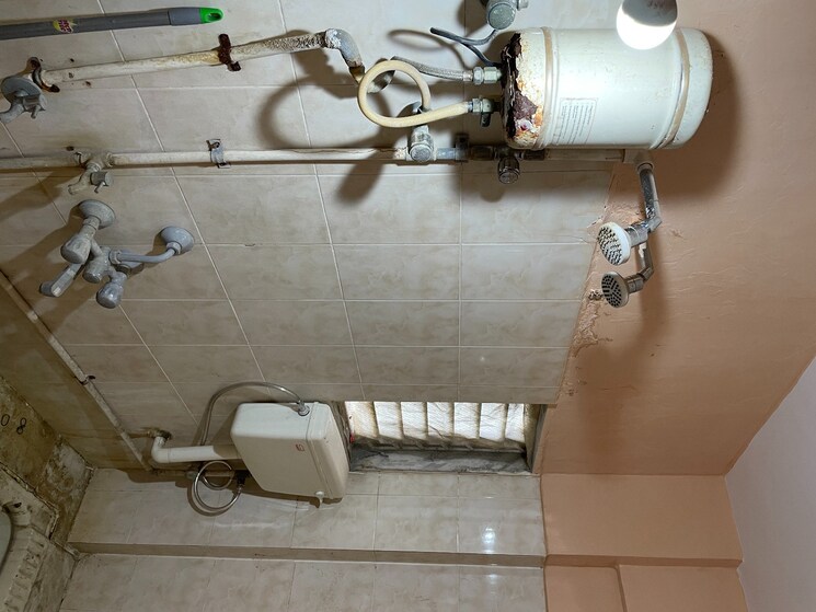 Bathroom, kasarvadavali Pg For Boys In Kasarvadavali 8638748