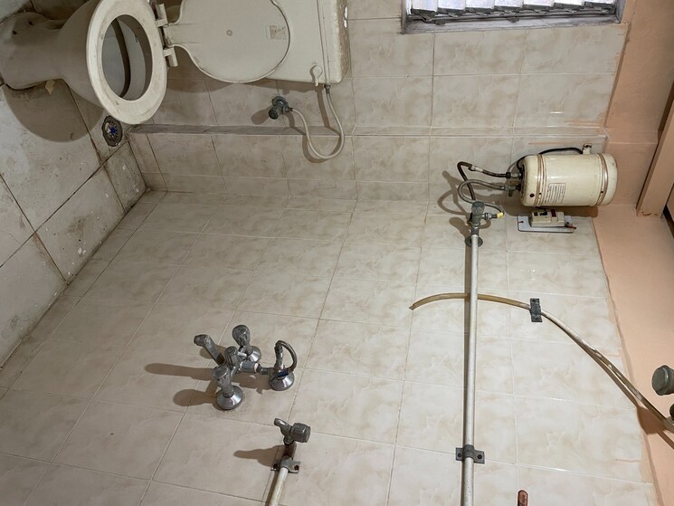 Bathroom, kasarvadavali Pg For Boys In Kasarvadavali 8638748