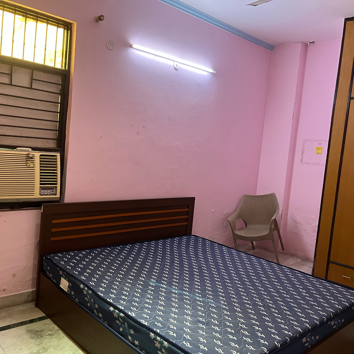 2 BHK + Pooja Room 1500 Sq.Ft. Builder Floor in SS Mayfield Gardens