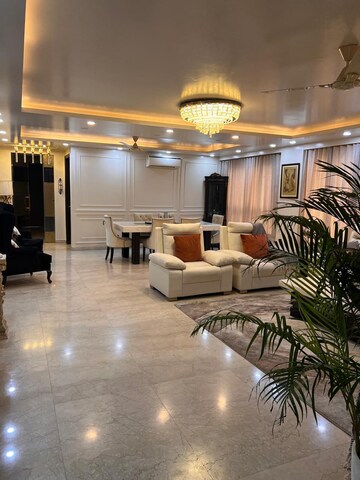 Gym in 4 BHK Builder Floor at Ansal Sushant Lok I, Sector 43 – for Rent