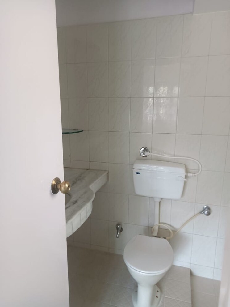 Bathroom, la-chapelle 4 Bedroom 1800 Sq.Ft. Independent House In Baner Pune 8638824