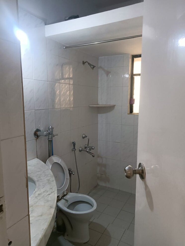 Bathroom, la-chapelle 4 Bedroom 1800 Sq.Ft. Independent House In Baner Pune 8638824