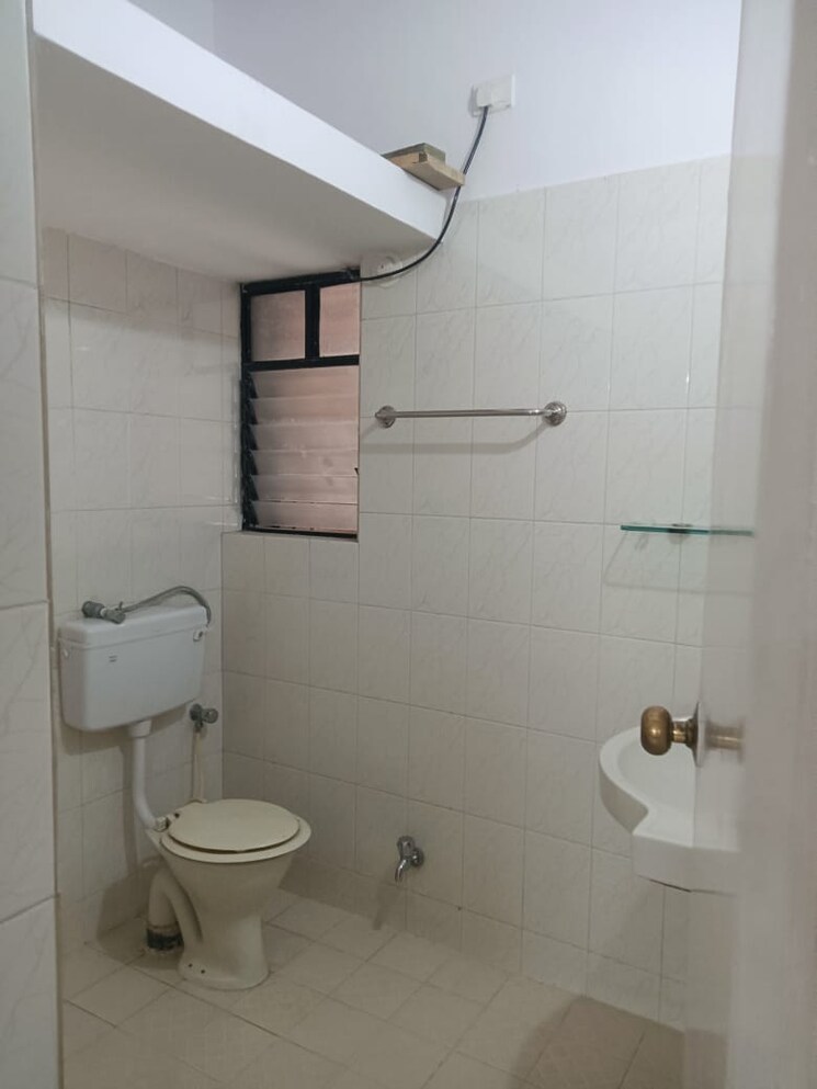 Bathroom, la-chapelle 4 Bedroom 1800 Sq.Ft. Independent House In Baner Pune 8638824