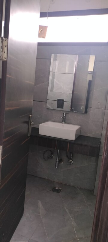 Bathroom in 1 BHK Builder Floor at Ansal Sushant Lok I, Sector 43 – for Rent
