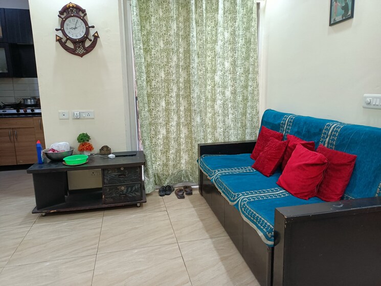 Living Room, gaur-city-2-14th-avenue 2 Bedroom 955 Sq.Ft. Apartment In Sector 16c Greater Noida Greater Noida 8638871