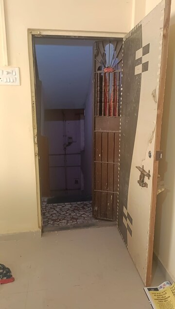 Room in 2 BHK Apartment at Pareira Nagar CHS, Ganeshwadi – for Rent